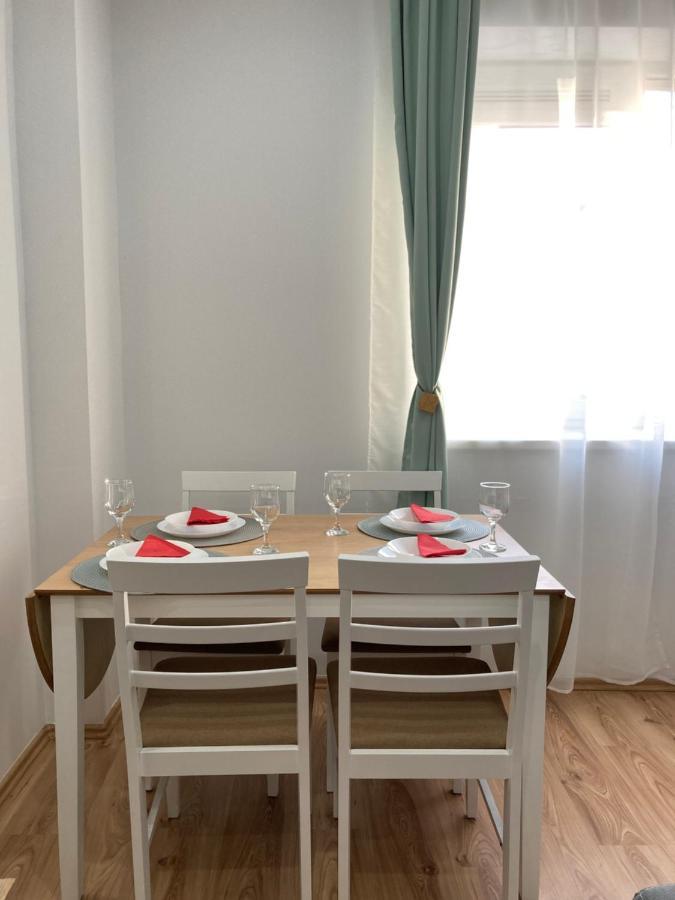 Laroka House Rin Grand Residence Modern Apartment Boekarest Buitenkant foto